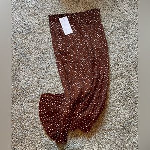 💚 3/$15 NWT Midi Brown Polka Dot Skirt
